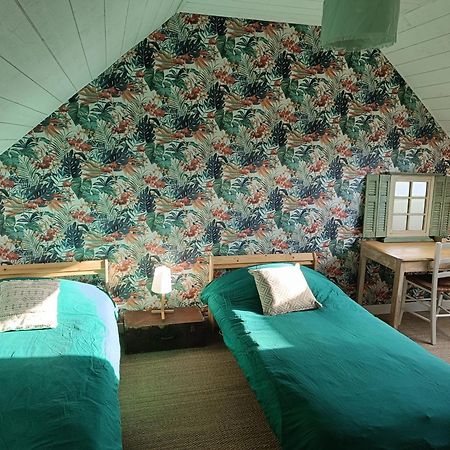 La Taniere Aux Loups Villa Montevrain Ngoại thất bức ảnh
