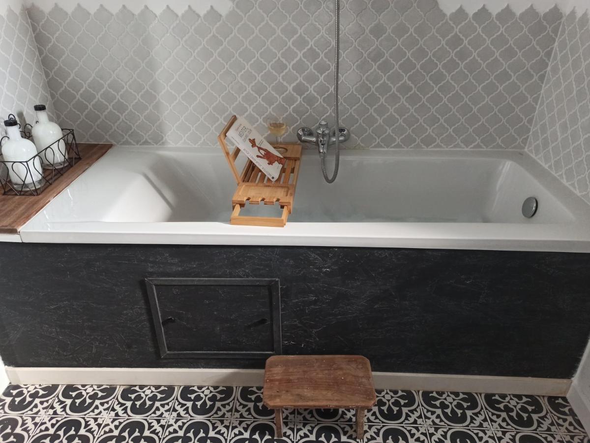 La Taniere Aux Loups Villa Montevrain Ngoại thất bức ảnh